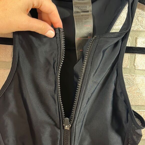 Gymshark Zip-up High Neck Sports Bra- Size XS - Picture 3 of 5